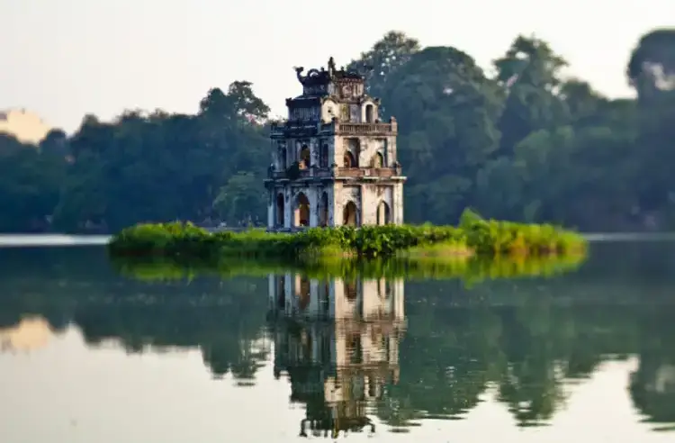 hoan kiem lake